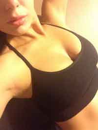 lonely horny female to meet in Hampstead